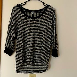 Womens splendid light sweater top